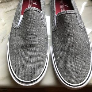 American Eagle Gray Slip-On Canvas Shoes